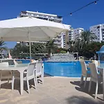 Daire Fabius 12 Caesars & *